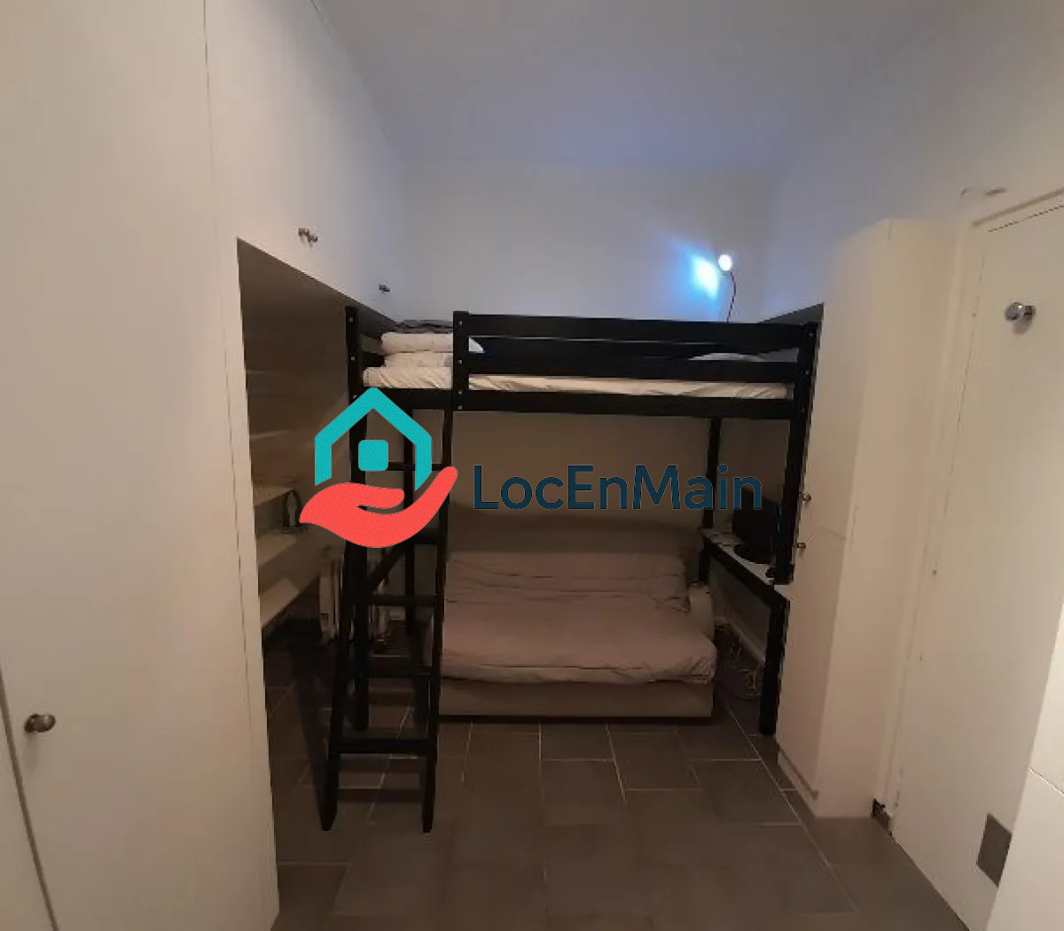 Studio à louer – Meublé – 13 m² – Paris 20e - 3