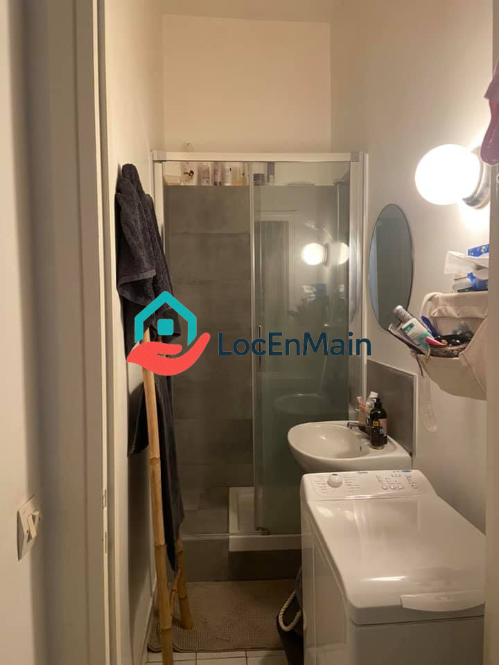 Studio à louer – Non meublé – 30 m² – Paris 18e - 3
