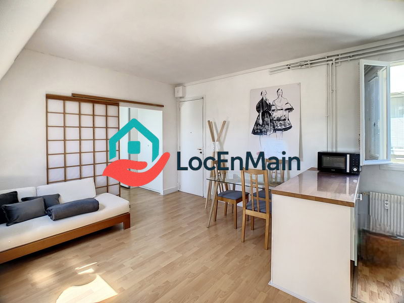 T2 à louer – Meublé – 31 m² – Paris 16e - 2
