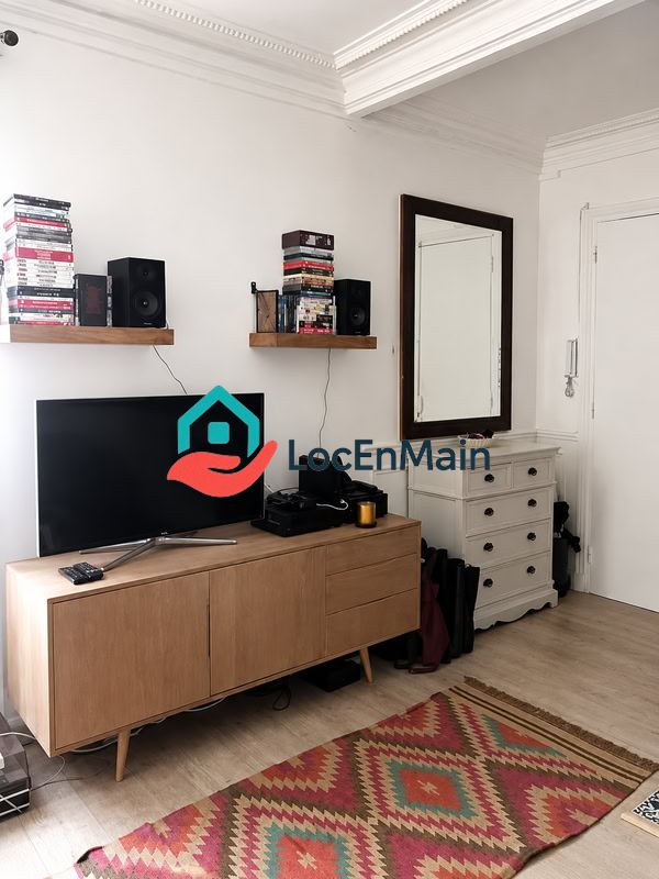 T2 à louer – Meublé – 37 m² – Paris 10e - 2