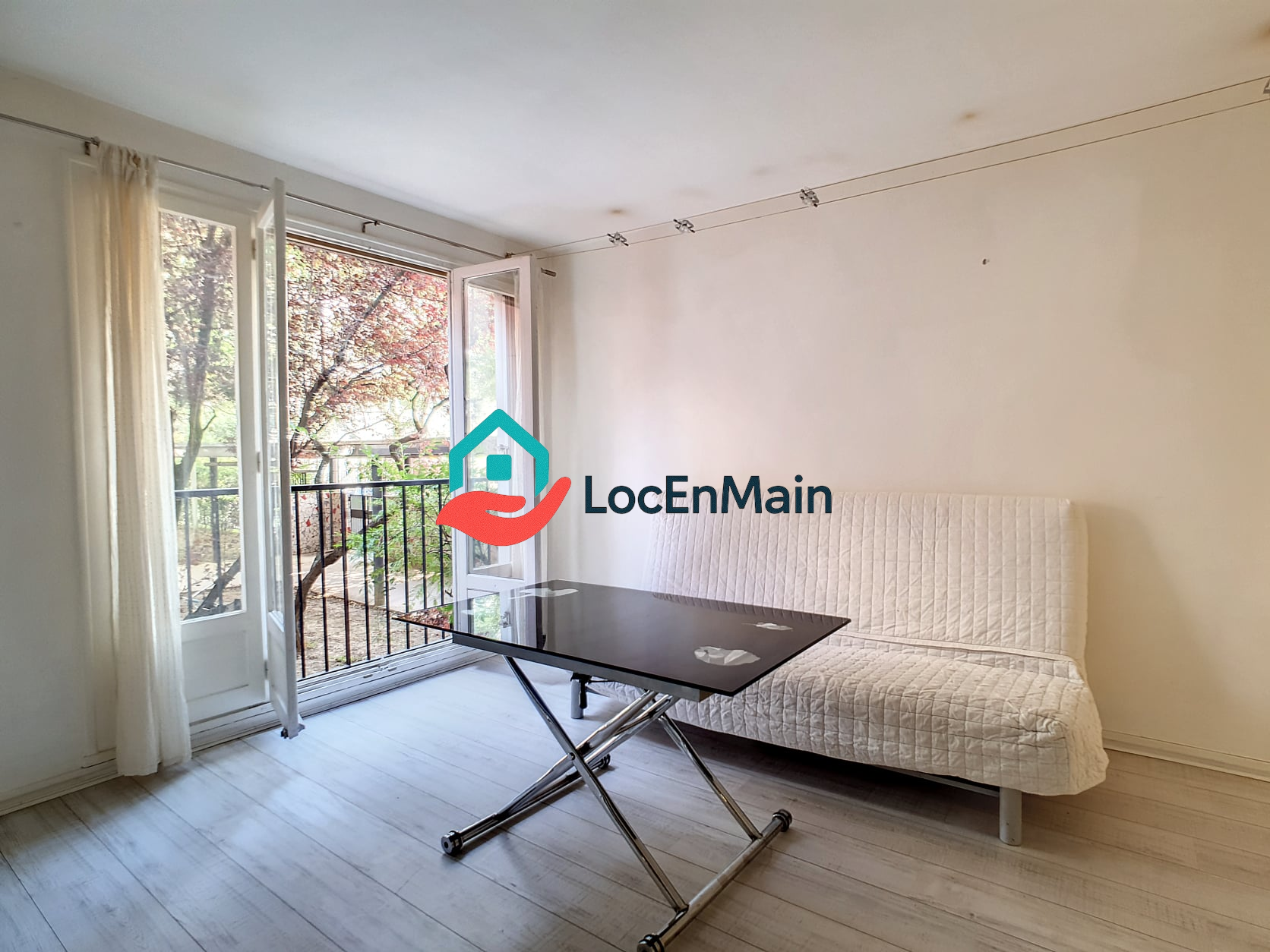 T2 à louer – Meublé – 47 m² – Paris 20e - 2